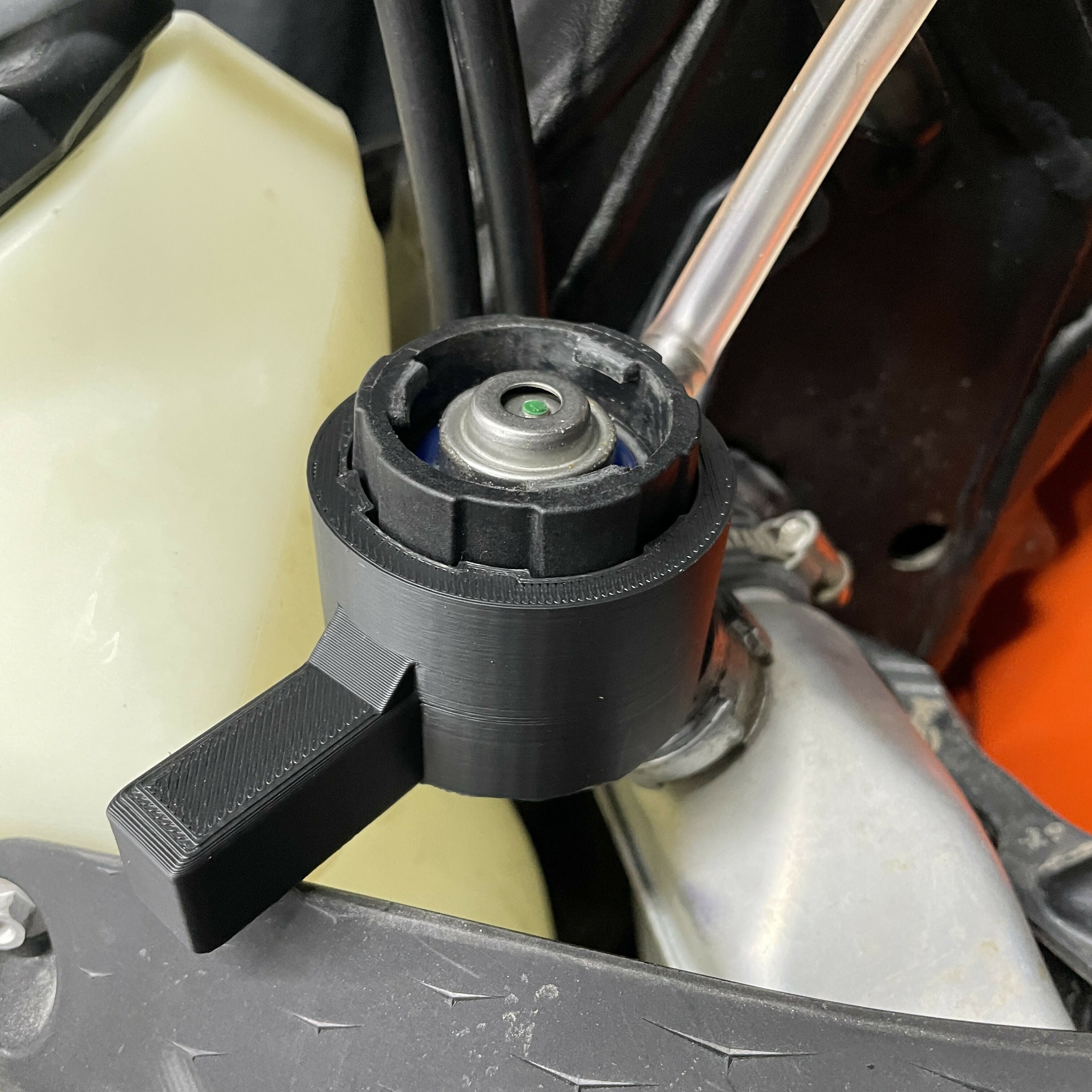 KTM Rad cap tool